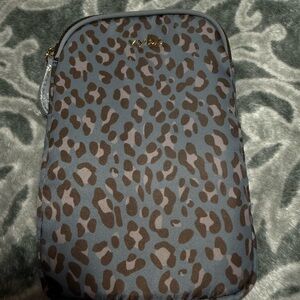 VYBZ Magnetic pocket pal